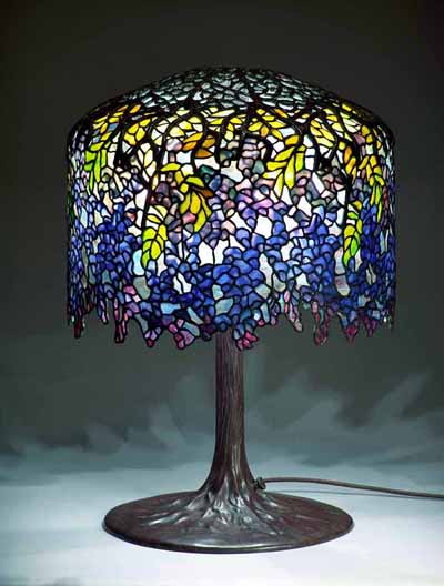 18" Wisteria leaded glass and bronze table lamp, Design of Tiffany Studios