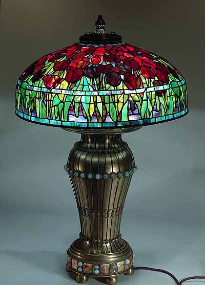 22" Tulip Tiffany leaded Glass and bronze table lamp Design of Tifany Studios New York