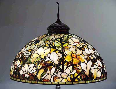 28" Magnolia TIFFANY FLOOR LAMP DSIGN OF TIFFANY STUDIOS NEW YORK
