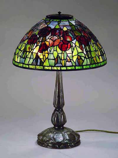16" Tulip Tiffany lamp