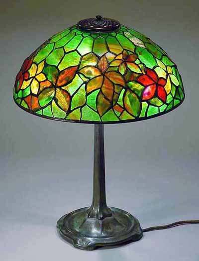 16In Woodbine Tiffany lamp on a bronze cast lamp base