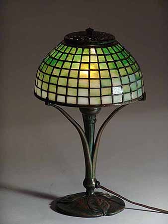 Tiffany lamp shade #1568/8