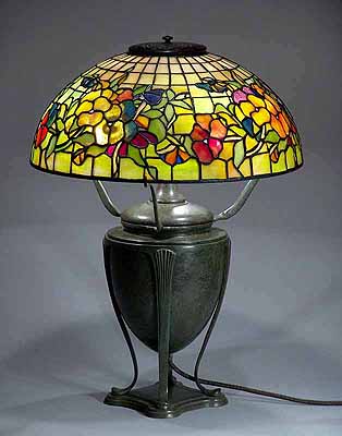 Pansy Tiffany Lamp