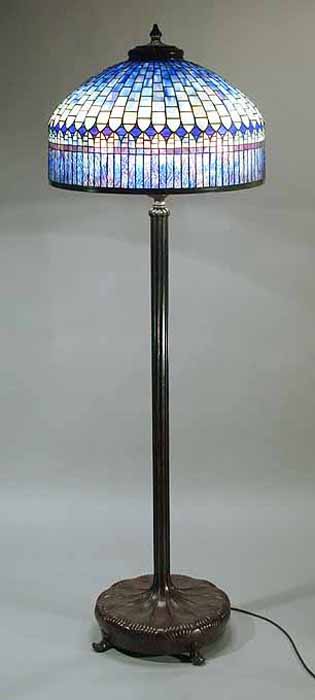 24 1/2" Standard geometric Tiffany floor Lamp blue