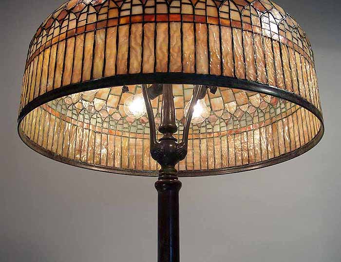 Leaded Glass Tiffany lamp