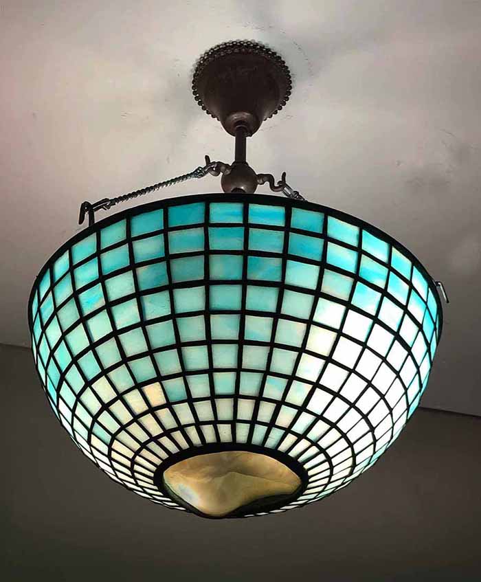 Tiffany lamp