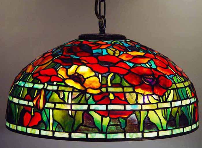 LEADED GLASS AND BRONZE TIFFANY LAMP