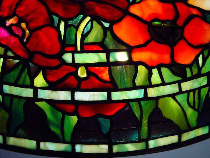 Leaded Glass & Bronze Tiffany lamp