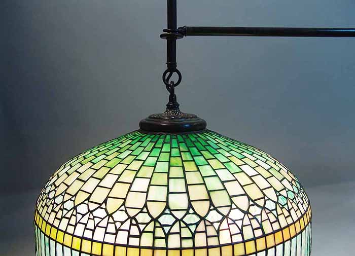 Leaded Glass & Bronze Tiffany lamp