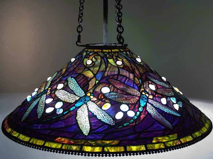 Leaded Glass & Bronze Tiffany lamp