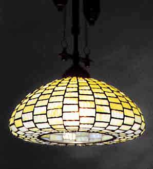 Leaded Glass & Bronze Tiffany lamp