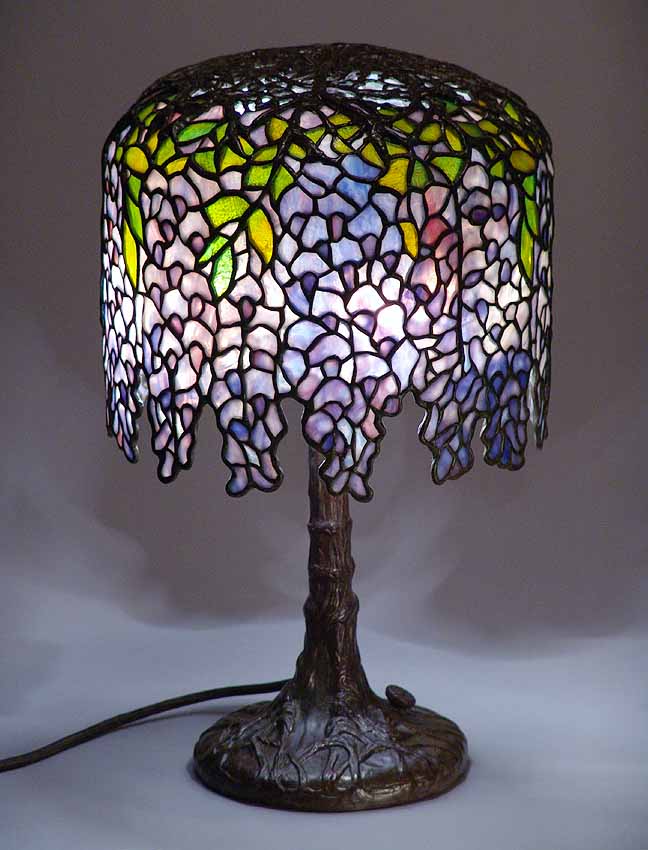 Leaded Glass & Bronze Tiffany lamp