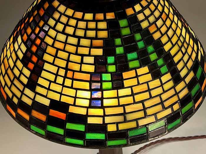 Leaded Glass Tiffany lamp