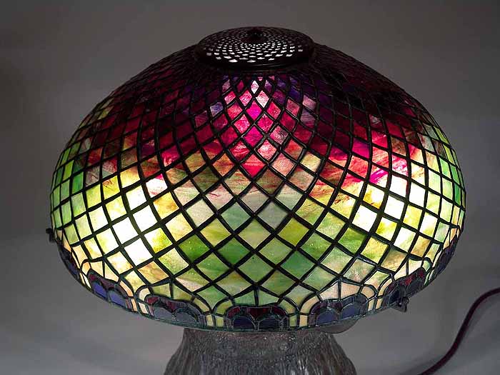 Leaded Glass Tiffany lamp