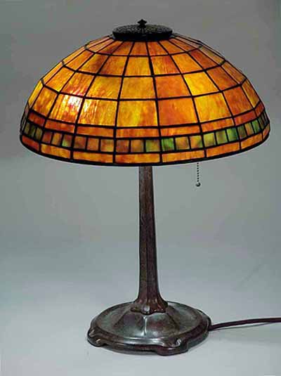 Tiffany-Lamp No.1901 Design of Tiffany-Studios New York