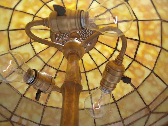 Leaded Glass & Bronze Tiffany lamp