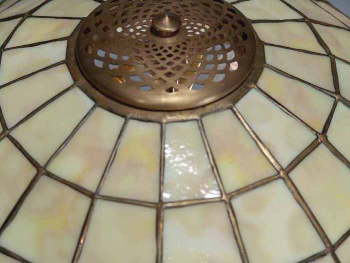 Leaded Glass Tiffany lamp