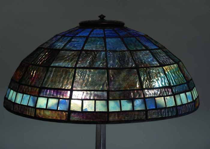 Leaded Glass & Bronze Tiffany lamp