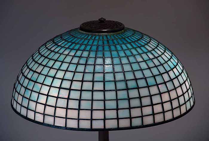 Leaded Glass & Bronze Tiffany lamp