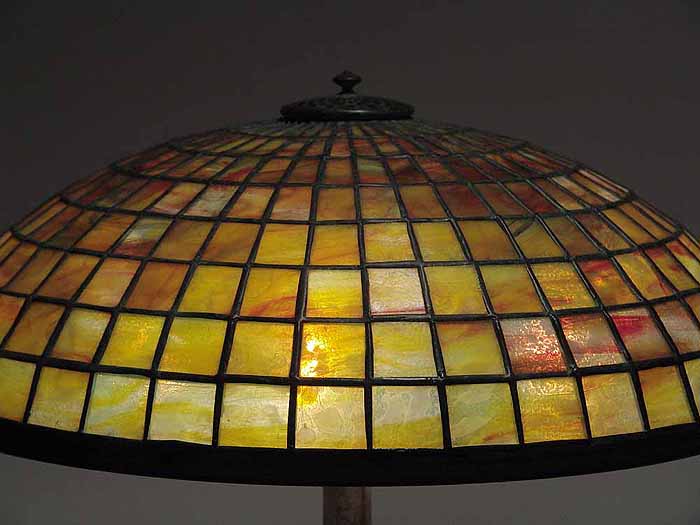 Leaded Glass Tiffany lamp