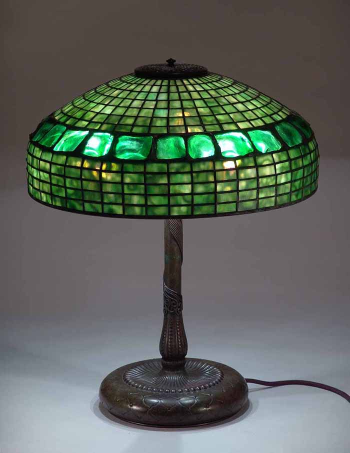 18 In Plain Squares w/ Turtleback Belt leaded glass and bronze Tiffany Lamp No.146918 In Plain Squares w/ Turtleback Belt leaded glass and bronze Tiffany Lamp No.1469