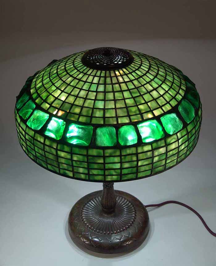 18 In Plain Squares w/ Turtleback Belt leaded glass and bronze Tiffany Lamp No.146918 In Plain Squares w/ Turtleback Belt leaded glass and bronze Tiffany Lamp No.1469