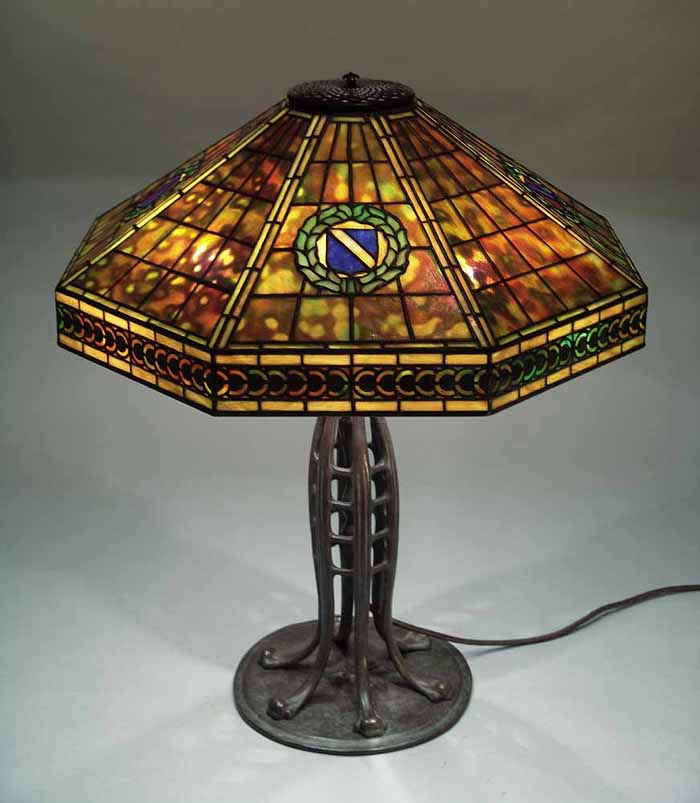 Leaded Glass & Bronze Tiffany lamp