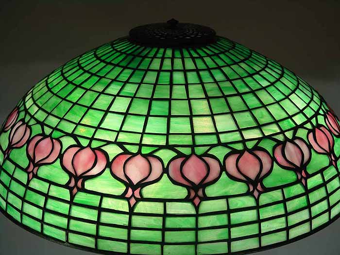 Tiffany lamp