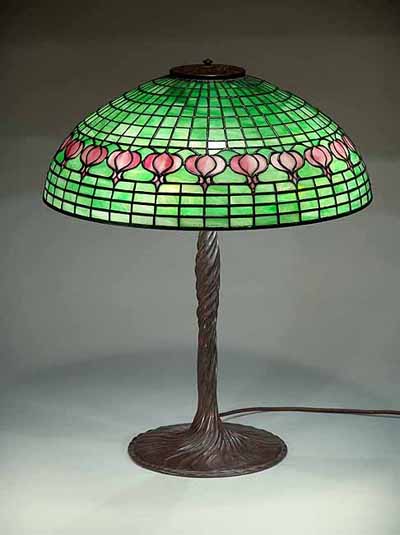 20" Pomegranate leaded glass lamp