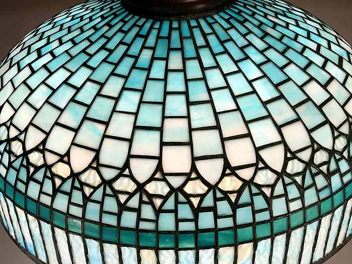 Leaded Glass Tiffany lamp