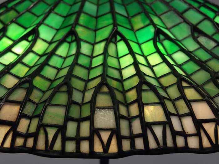 tiffany lamp