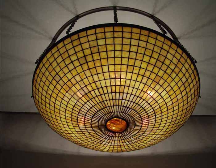 Tiffany lamp