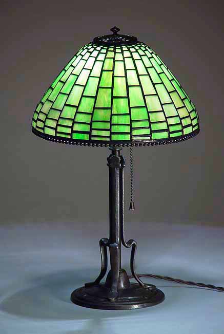 TIFFANY DESK LAMP GSE 220 INDIAN SHAPE GREEN AND HARP BASE No.8