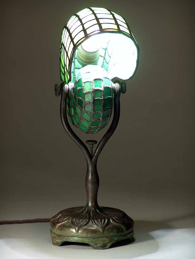 Leaded Glass Tiffany lamp