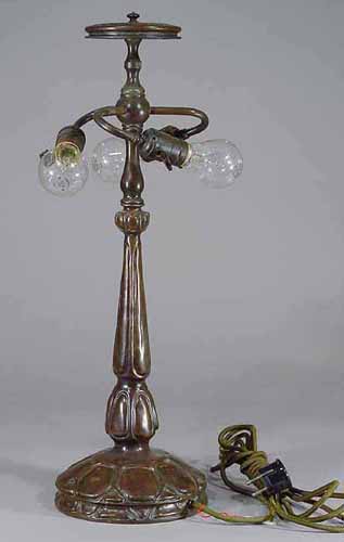 The 20" Lily Pad Lamp of Dr.Grotepass-Studios. Tiffany Lamps and Bronze Lamp Bases. Stained glass Designs of Tiffany Studios New York : Leaded glass Lamps, Lamp fixtures and Tiffany Bronze Items, Table lamps, Desk lamps, Floor lamps, Ceiling lamps, Hanging lamps