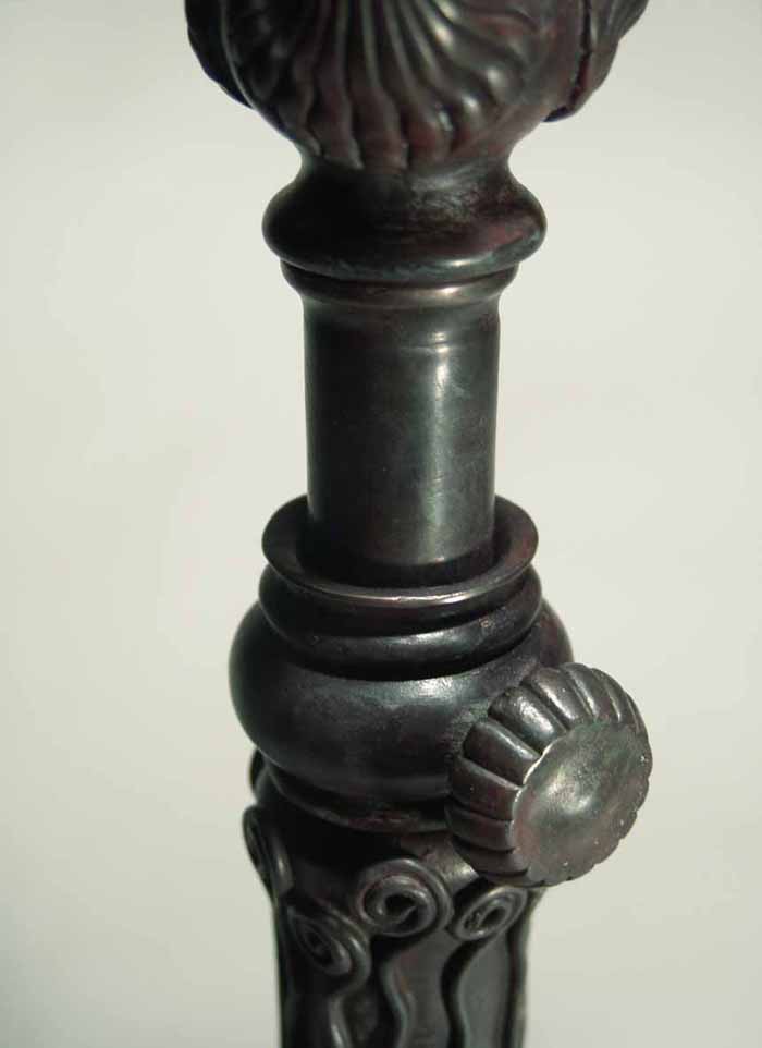 Bronze cast lamo base