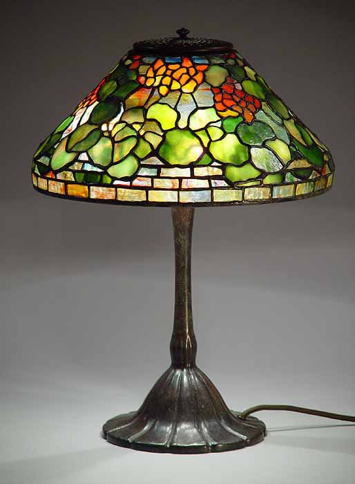 Leaded Glass & Bronze Tiffany lamp