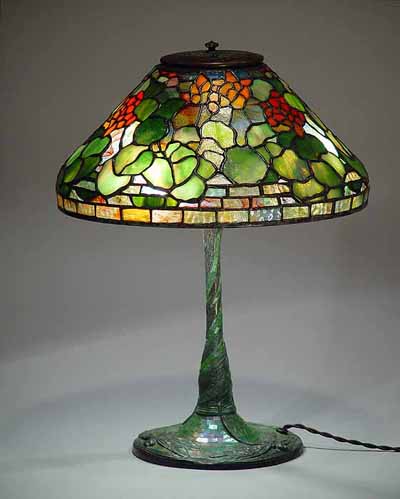 14" GERANIUM TIFFANY LAMP