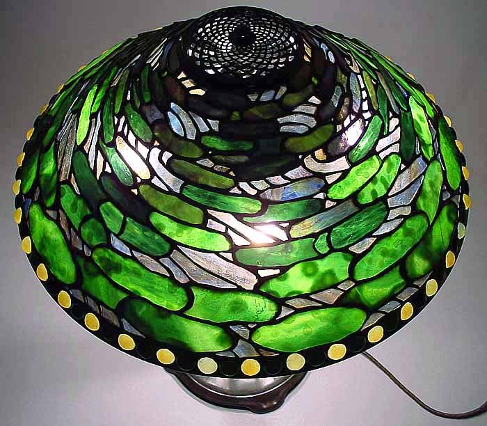 Leaded Glass & Bronze Tiffany lamp