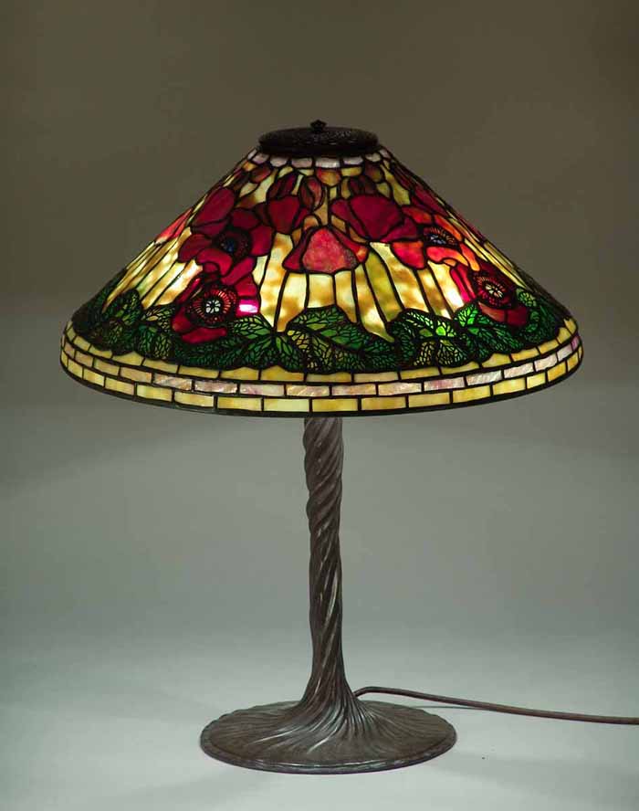 Leaded Glass & Bronze Tiffany lamp