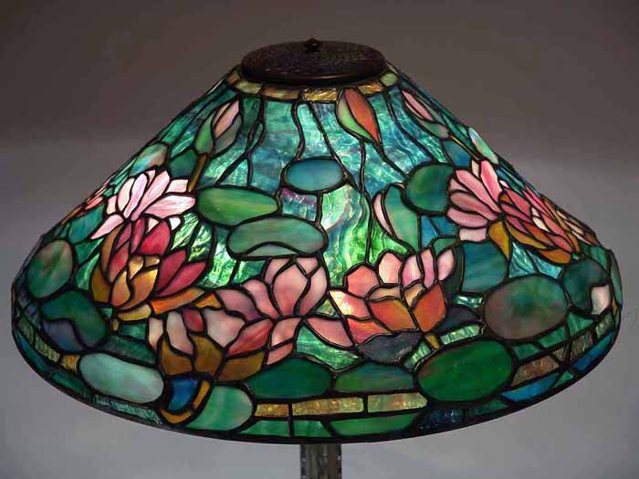 tiffany lamp