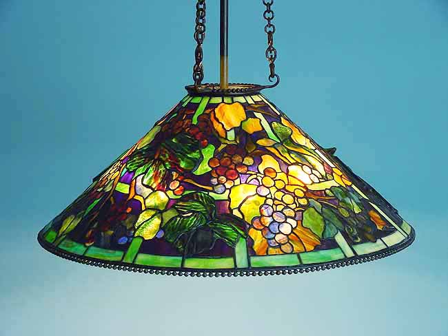 Leaded Glass & Bronze Tiffany lamp