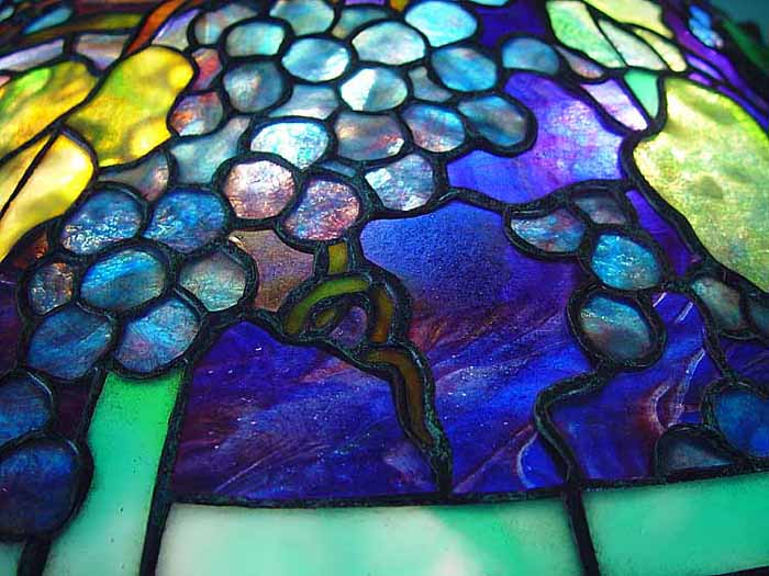 Leaded Glass & Bronze Tiffany lamp