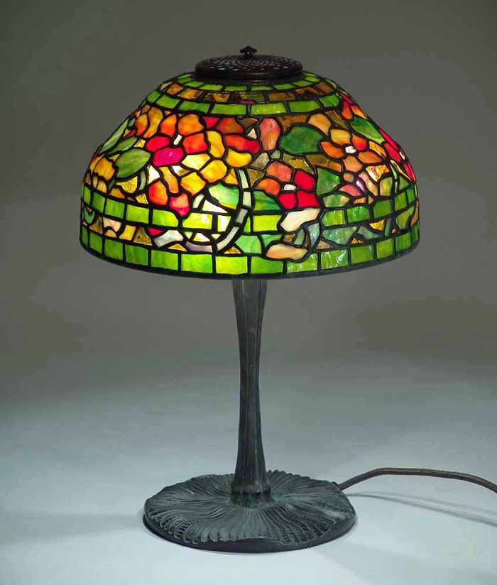 LEADED GLASS AND BRONZE TIFFANY LAMP