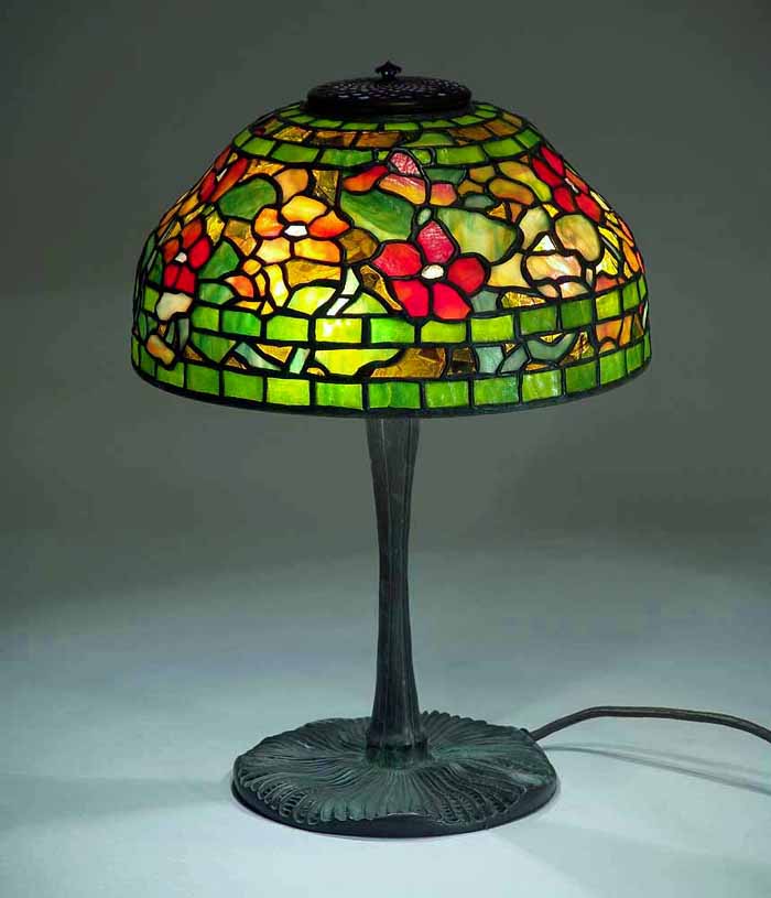 Leaded Glass & Bronze Tiffany lamp