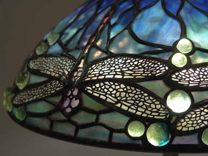 Leaded Glass & Bronze Tiffany lamp