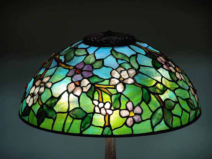 Leaded Glass Tiffany lamp