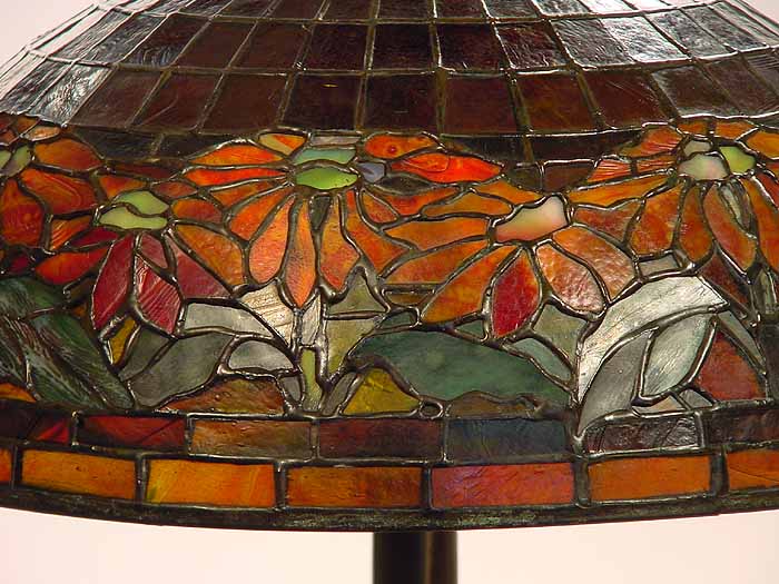 Leaded Glass & Bronze Tiffany lamp