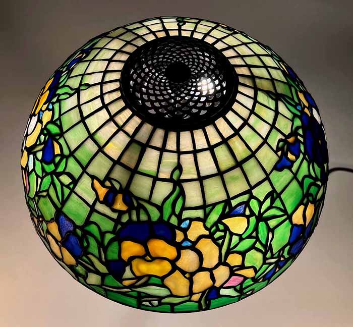 Leaded Glass Tiffany lamp