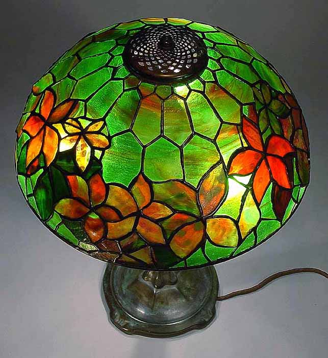 Leaded Glass & Bronze Tiffany lamp